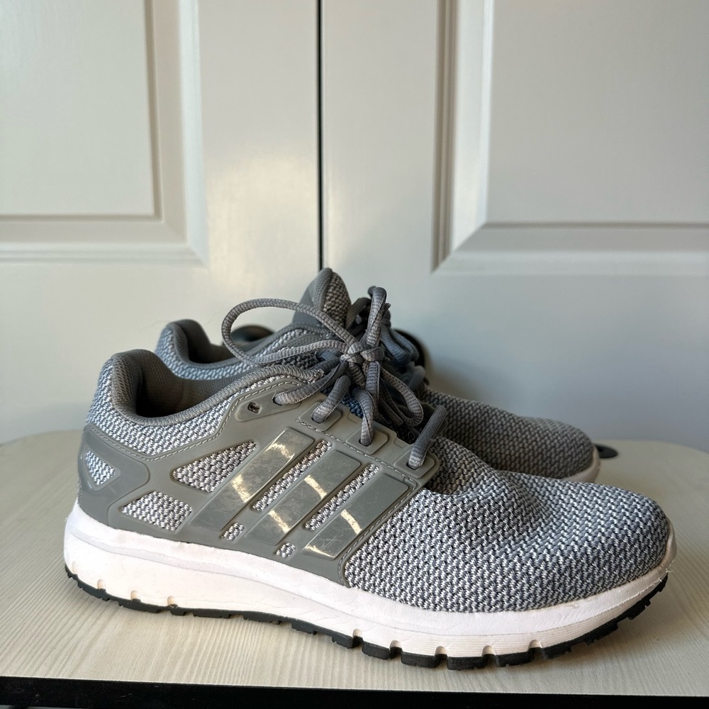 Adidas Gray Athletic Shoes with Breathable Mesh and Cushioned Midsole